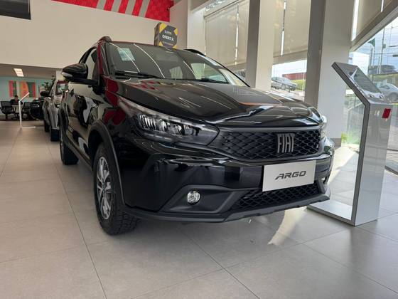 FIAT ARGO 1.3 FIREFLY FLEX TREKKING CVT FIAT ARGO 1.3 FIREFLY FLEX TREKKING CVT